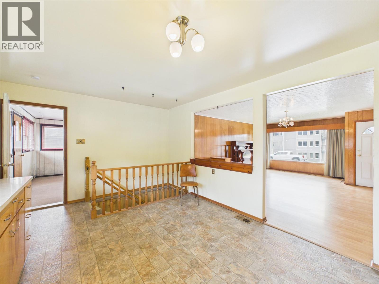 513 Hurry Avenue, Cranbrook, British Columbia  V1C 4C2 - Photo 8 - 10384959