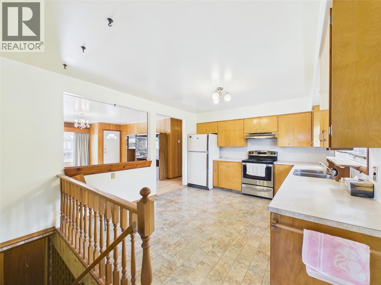 513 Hurry Avenue, Cranbrook, British Columbia  V1C 4C2 - Photo 9 - 10384959