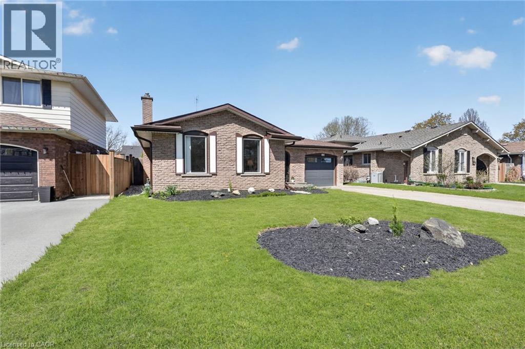 13 Cascade Court, St. Catharines, Ontario  L2P 1T5 - Photo 3 - 40825123