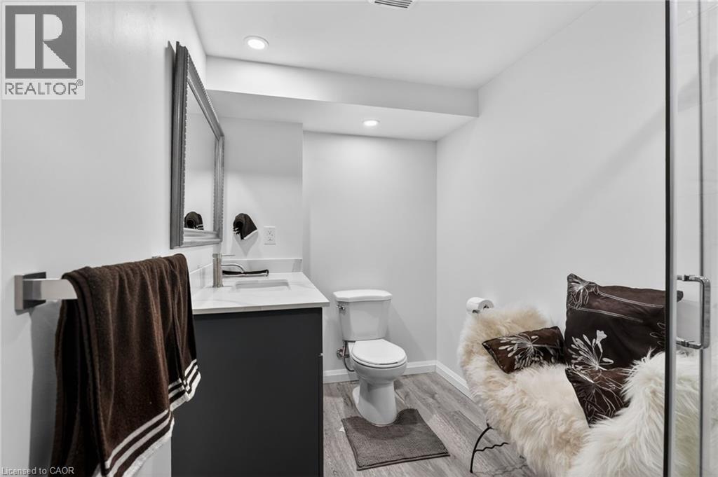 13 Cascade Court, St. Catharines, Ontario  L2P 1T5 - Photo 31 - 40825123