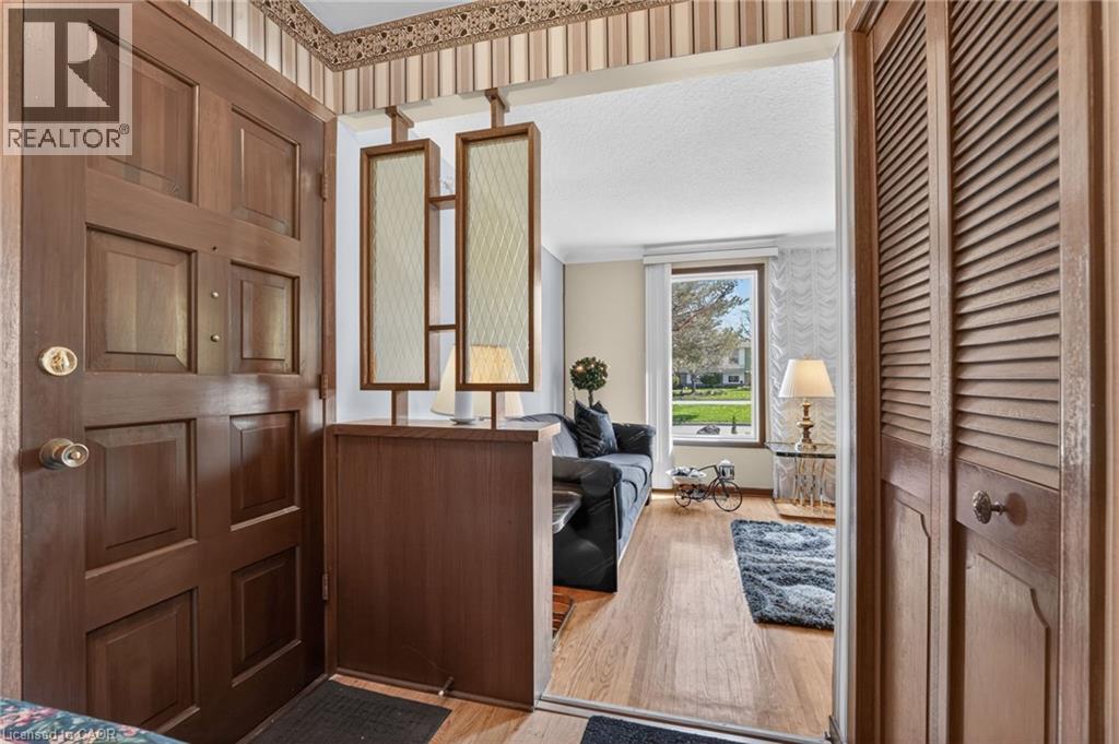 13 Cascade Court, St. Catharines, Ontario  L2P 1T5 - Photo 6 - 40825123