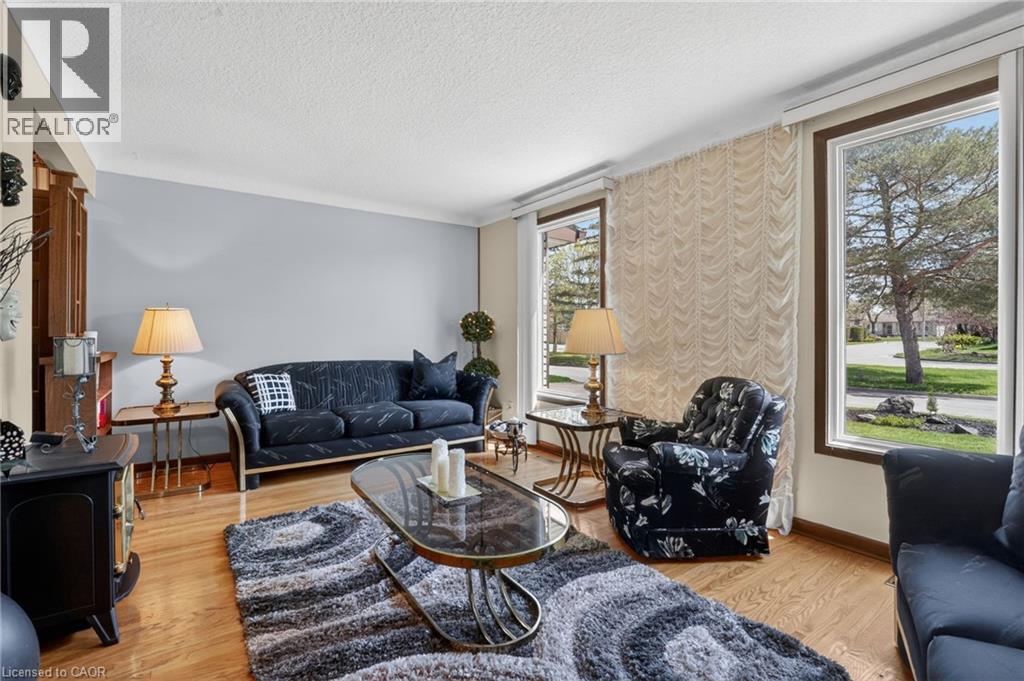 13 Cascade Court, St. Catharines, Ontario  L2P 1T5 - Photo 7 - 40825123