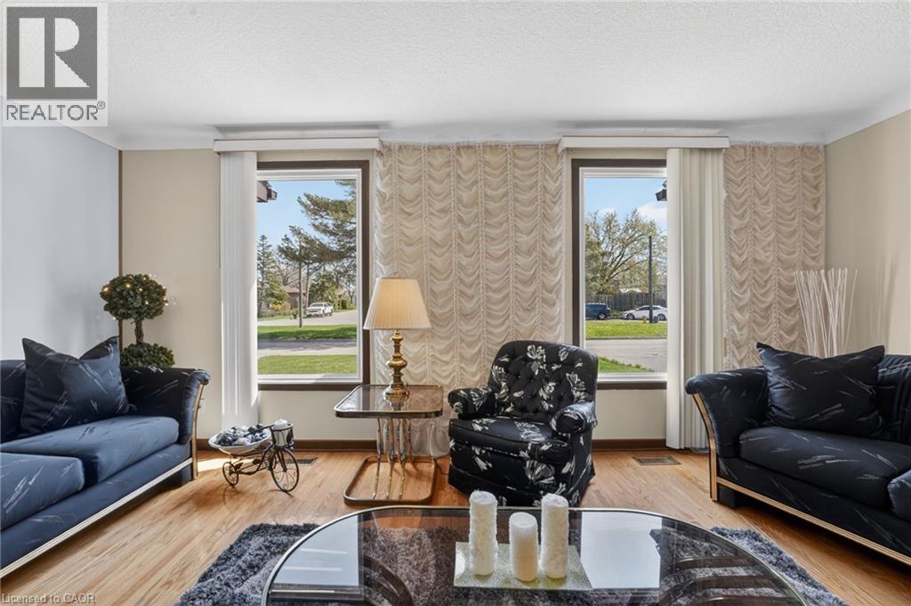 13 Cascade Court, St. Catharines, Ontario  L2P 1T5 - Photo 8 - 40825123