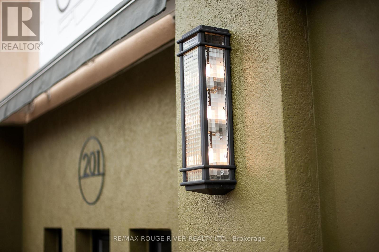 C - 201 Division Street, Cobourg, Ontario  K9A 3P6 - Photo 1 - X13054968