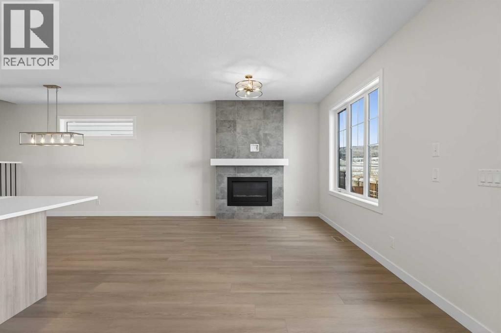 159 Greenwich Drive NW, Calgary, Alberta  T3B 6N9 - Photo 10 - A2288424