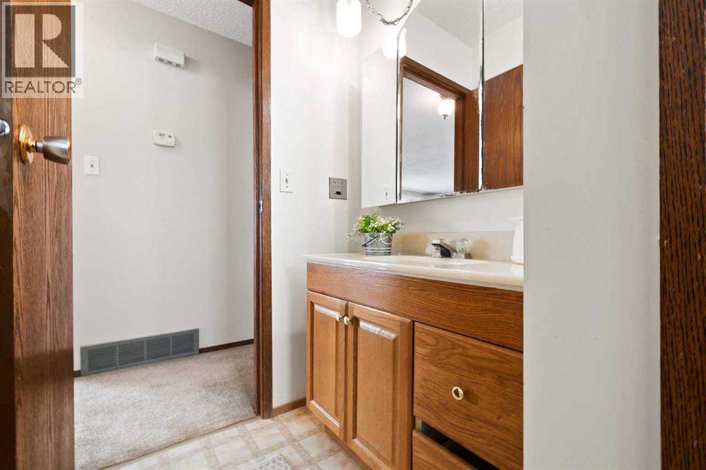 721 6 Street Se, Redcliff, Alberta  T0J 2P0 - Photo 17 - A2303834