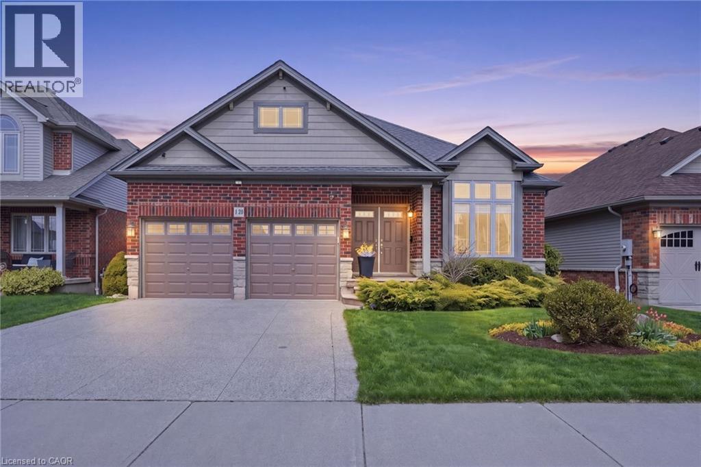 140 FESTIVAL Way, Hamilton, Ontario