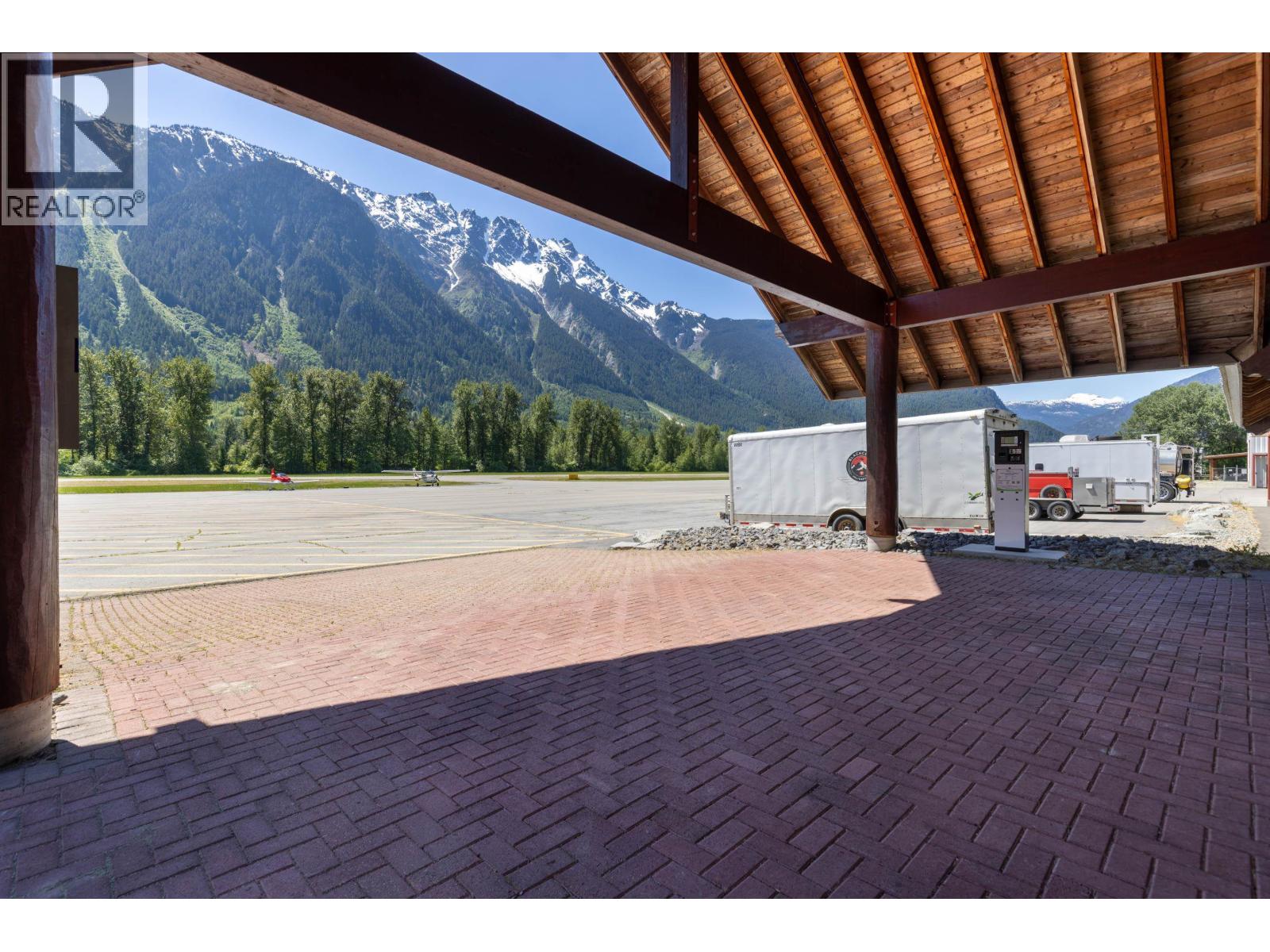 1850 Airport Road, Pemberton, British Columbia  V0N 2L0 - Photo 25 - C8070715