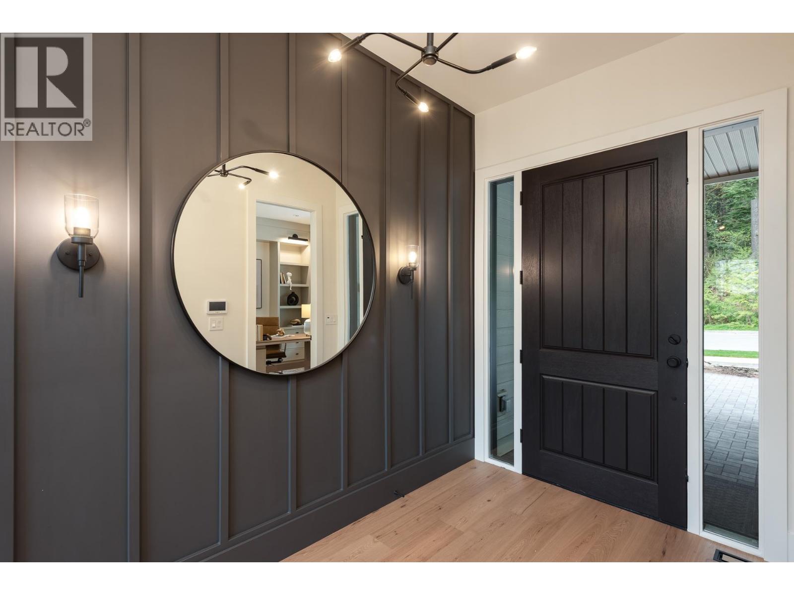 3510 Danielson Drive, Coquitlam, British Columbia  V3E 3H2 - Photo 2 - R3062206