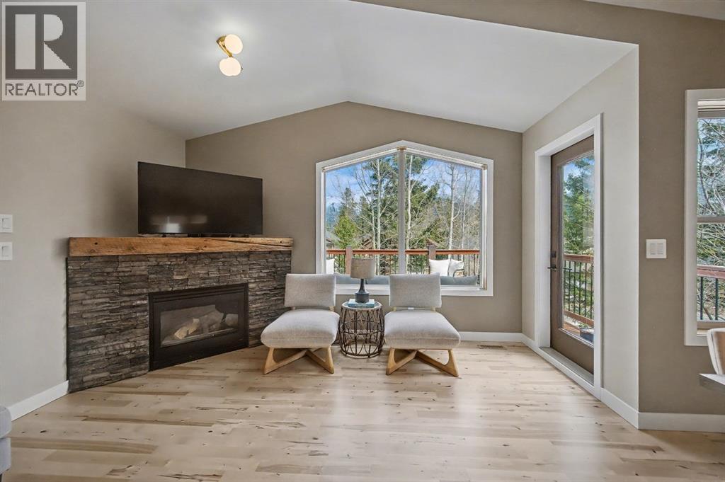 921 Lawrence Grassi Ridge, Canmore, Alberta  T1W 2Z5 - Photo 3 - A2305774