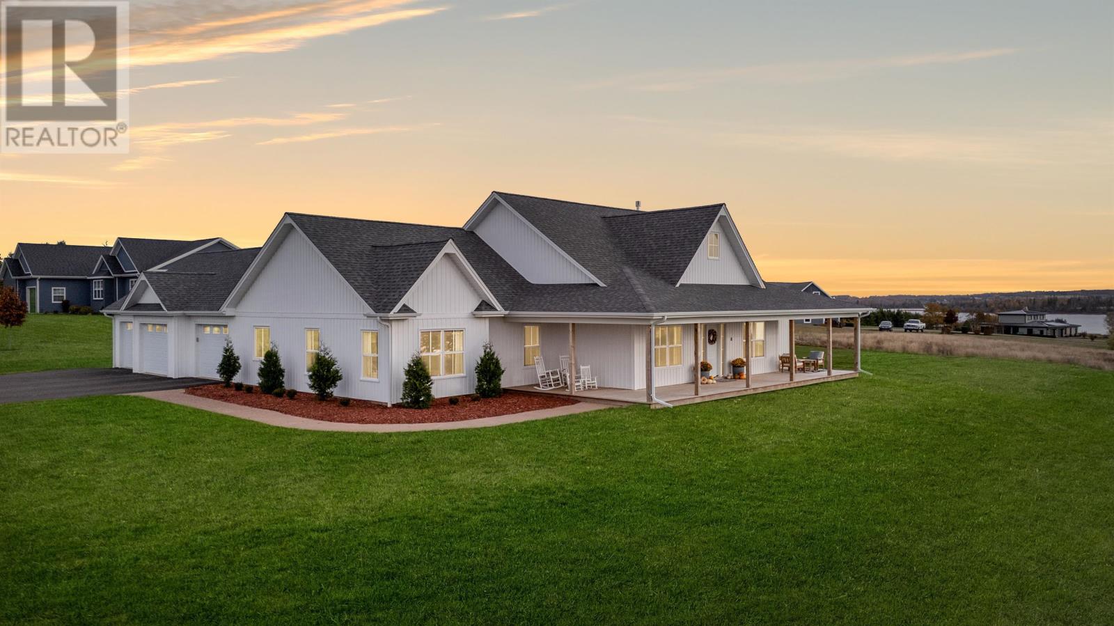 8 Macneill Avenue, Clyde River, Prince Edward Island  C0A 1H1 - Photo 46 - 202604077