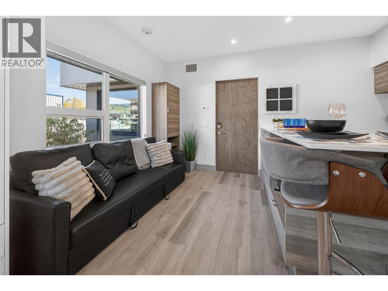 2555 Lakeshore Road Unit# 114, Vernon, British Columbia  V1H 0A4 - Photo 4 - 10384962