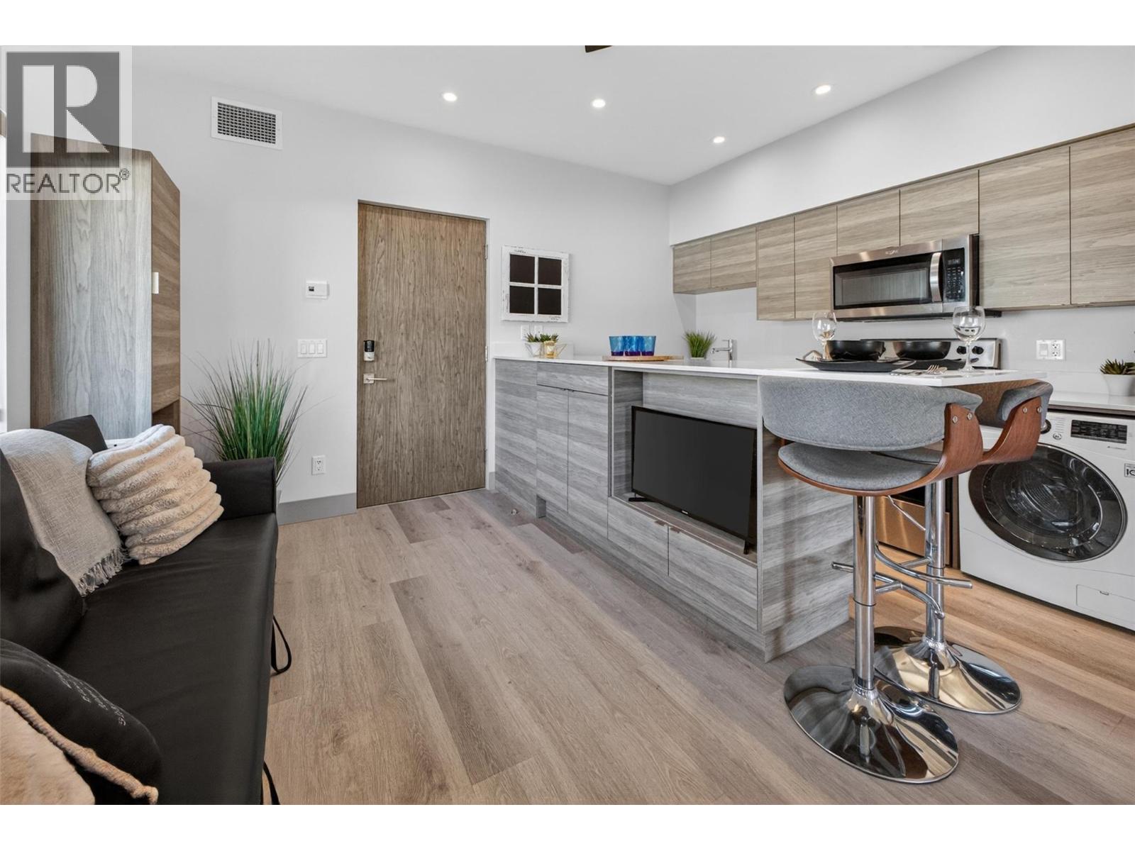 2555 Lakeshore Road Unit# 114, Vernon, British Columbia  V1H 0A4 - Photo 6 - 10384962