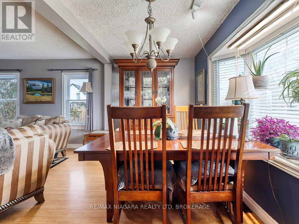 30 Erie Street, Welland (Dain City), Ontario  L3B 5J7 - Photo 14 - X13055060