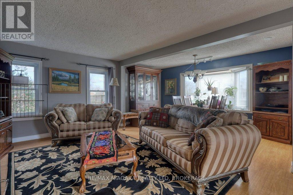 30 Erie Street, Welland (Dain City), Ontario  L3B 5J7 - Photo 18 - X13055060