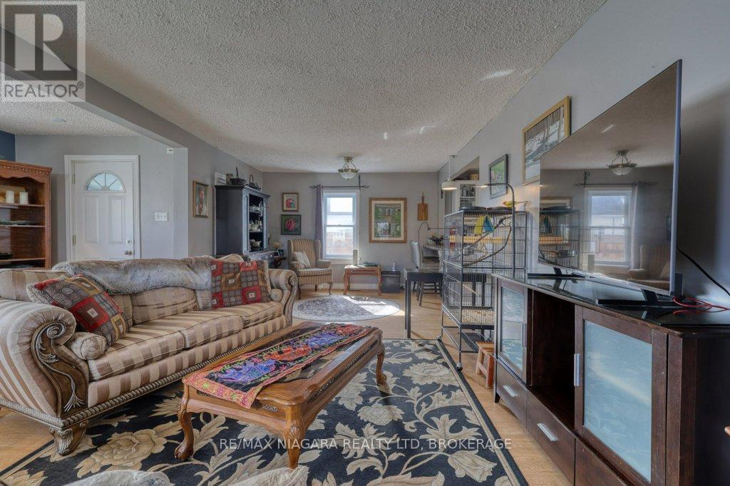 30 Erie Street, Welland (Dain City), Ontario  L3B 5J7 - Photo 19 - X13055060