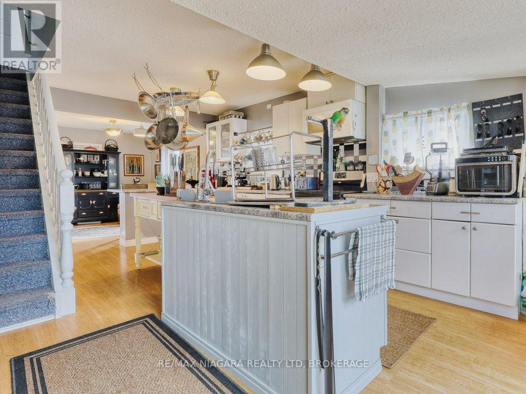 30 Erie Street, Welland (Dain City), Ontario  L3B 5J7 - Photo 27 - X13055060