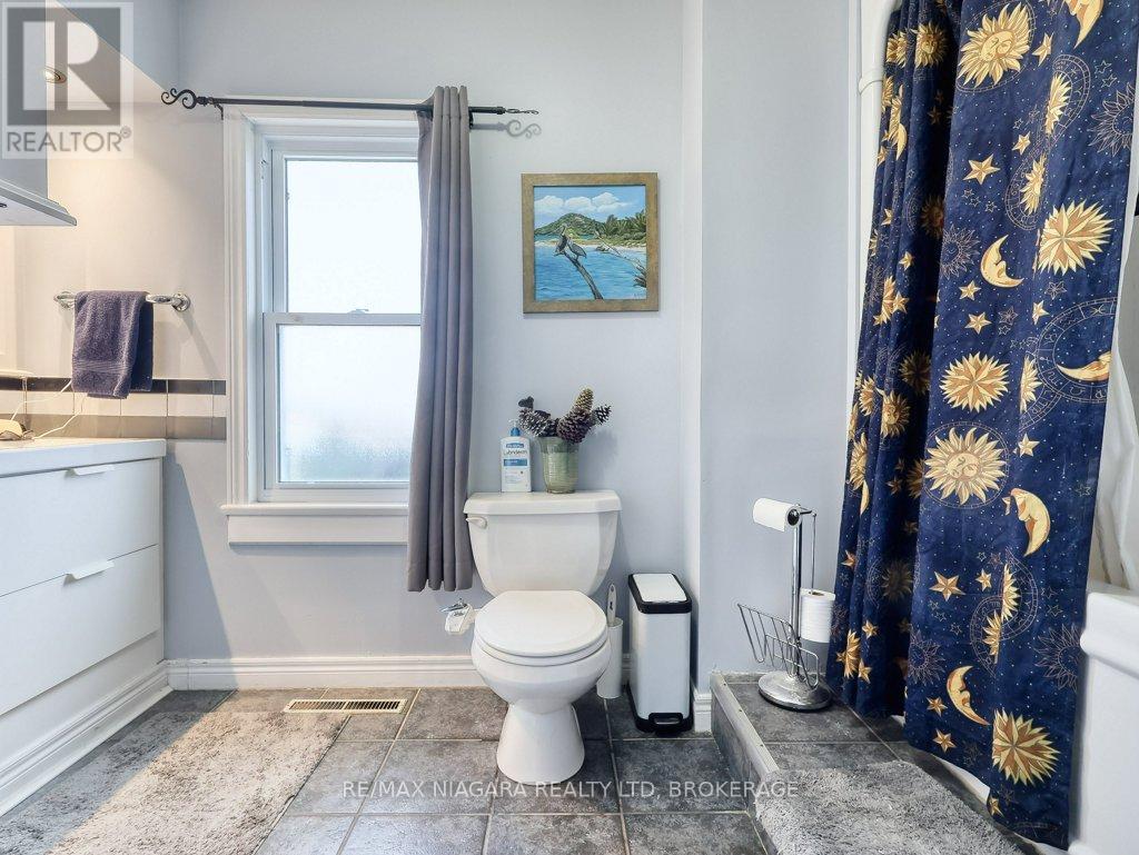 30 Erie Street, Welland (Dain City), Ontario  L3B 5J7 - Photo 32 - X13055060