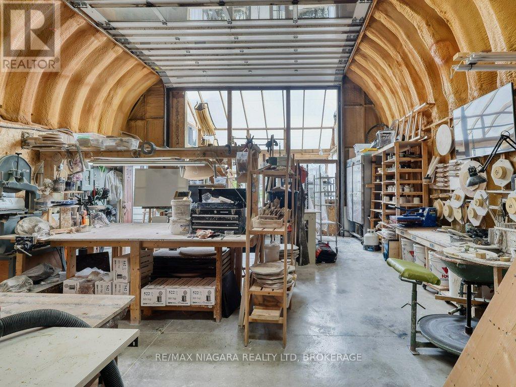 30 Erie Street, Welland (Dain City), Ontario  L3B 5J7 - Photo 50 - X13055060