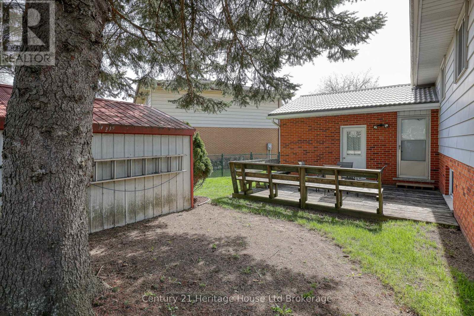 30 Ashton Court, Woodstock, Ontario  N4S 8N9 - Photo 3 - X13055100