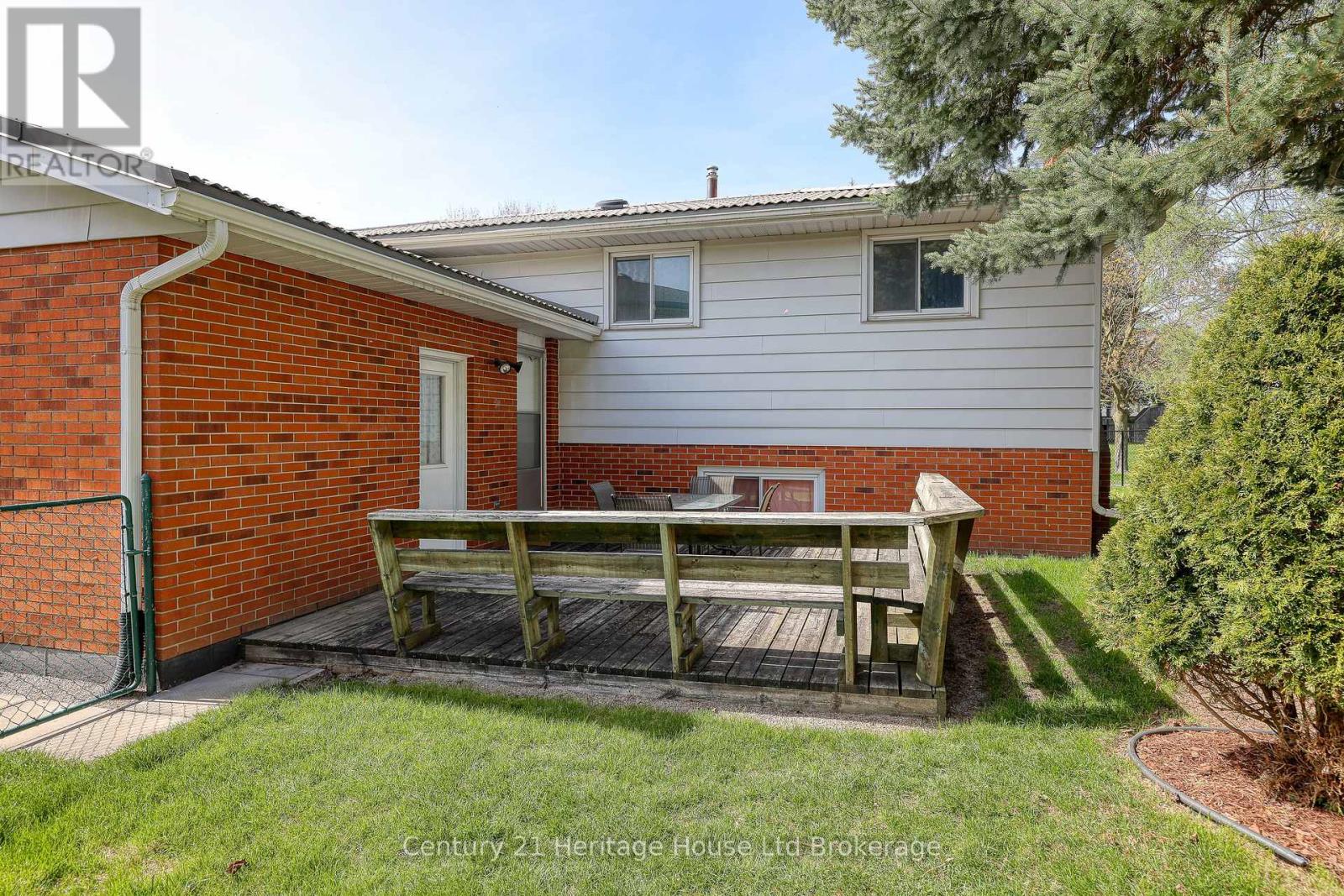 30 Ashton Court, Woodstock, Ontario  N4S 8N9 - Photo 6 - X13055100