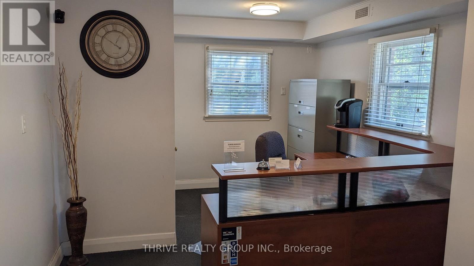 156 Oxford Street W, London North, Ontario  N6H 1S1 - Photo 3 - X12846106