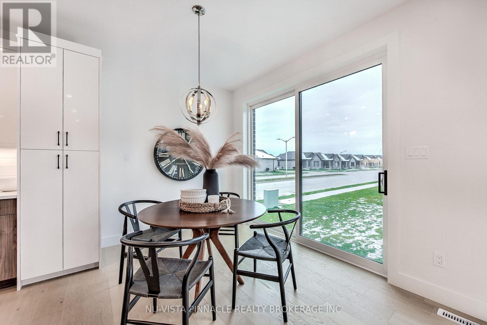 260 Crestview Drive, Middlesex Centre, Ontario  N0L 1R0 - Photo 12 - X13046702