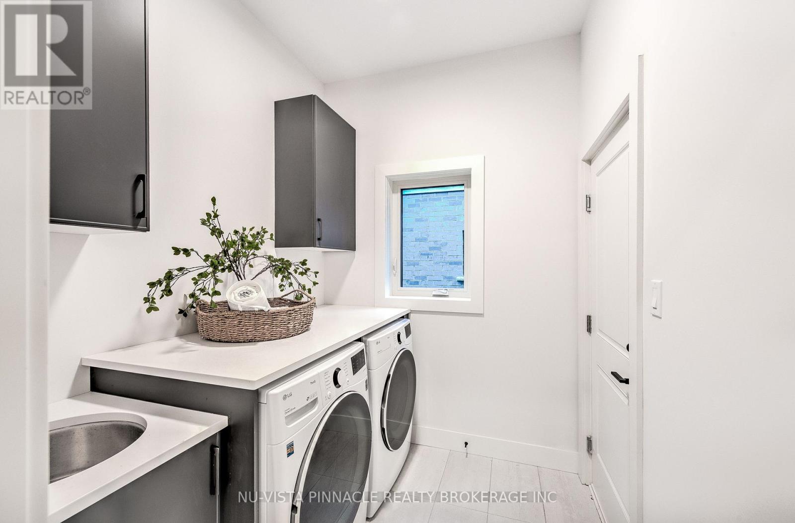 260 Crestview Drive, Middlesex Centre, Ontario  N0L 1R0 - Photo 18 - X13046702