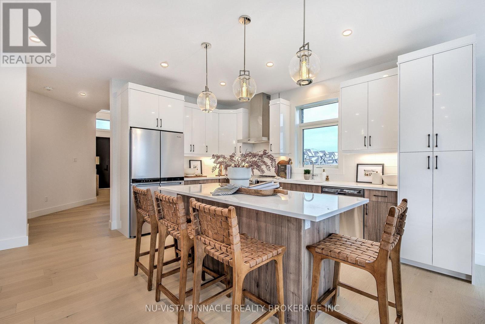 260 Crestview Drive, Middlesex Centre, Ontario  N0L 1R0 - Photo 6 - X13046702