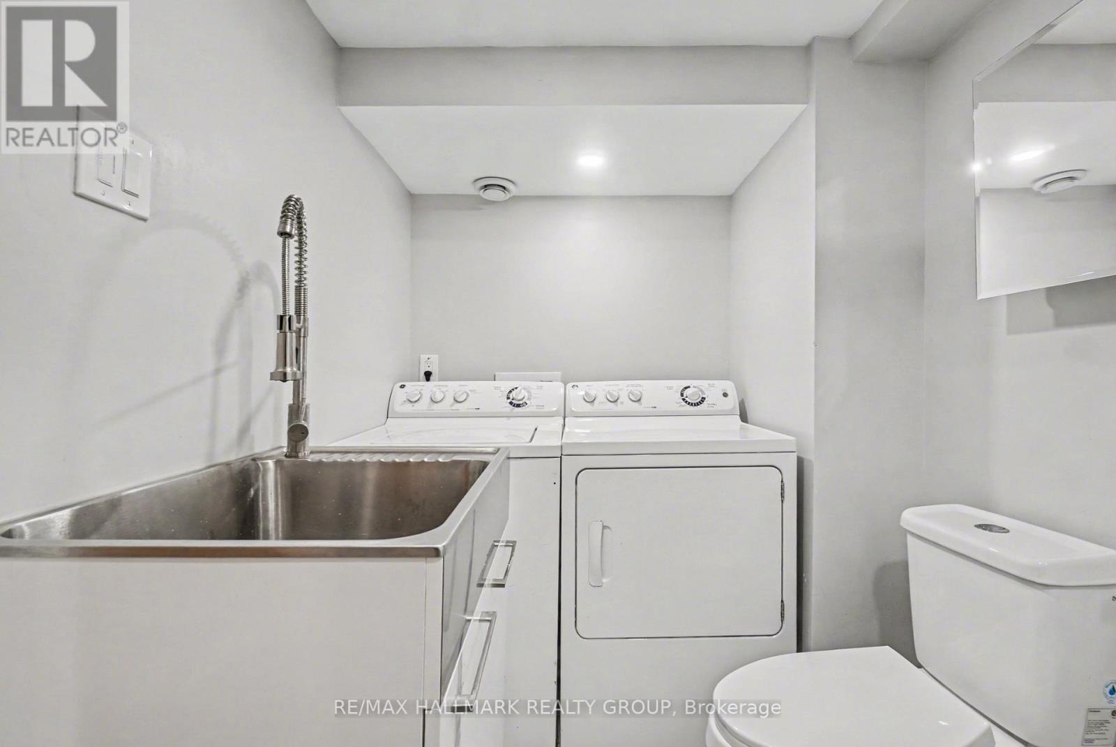 12d Arnold Drive, Ottawa, Ontario  K2H 6V9 - Photo 21 - X12961620