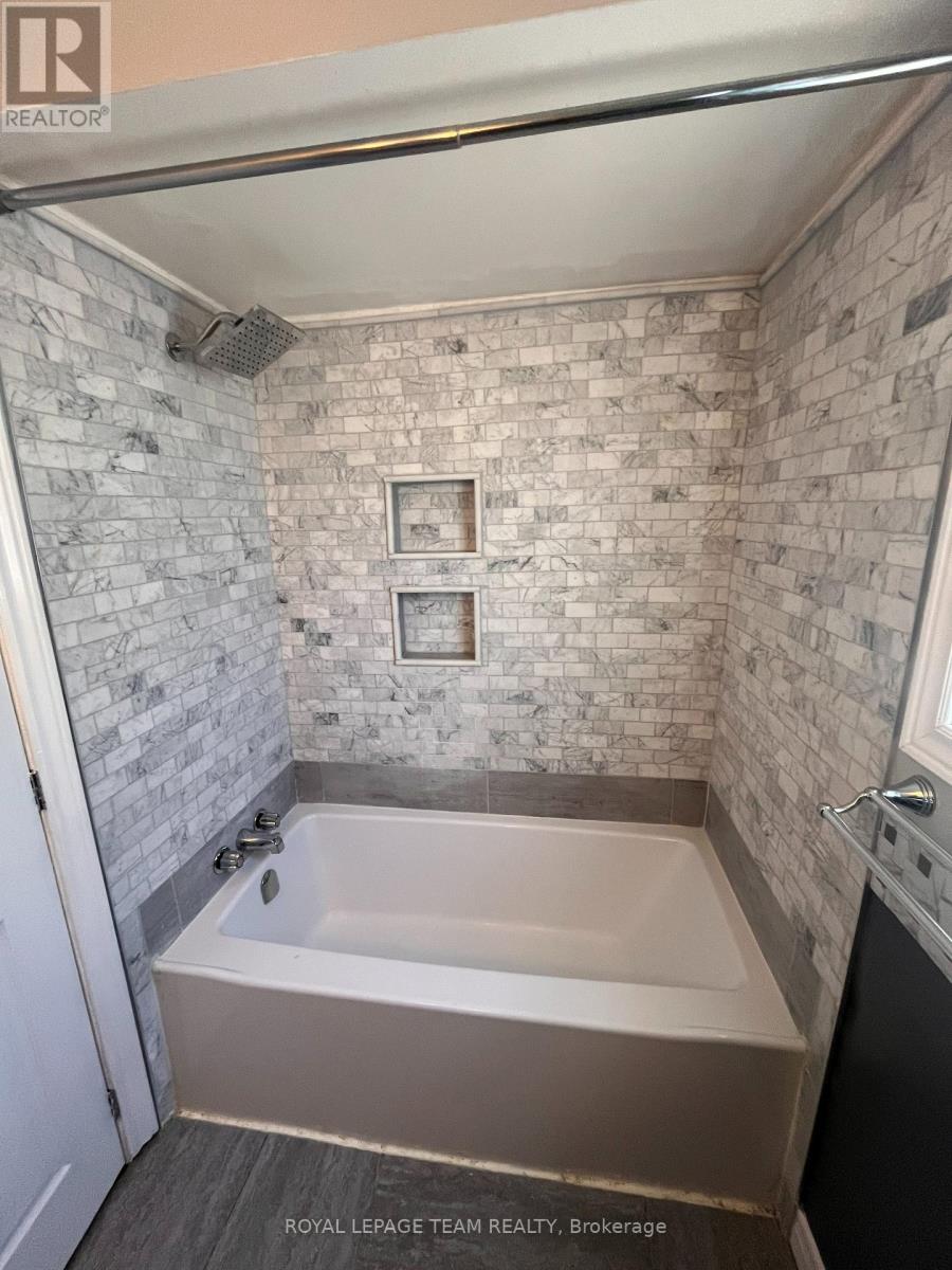 87 Grady Crescent, Ottawa, Ontario  K2H 5S2 - Photo 11 - X13045862