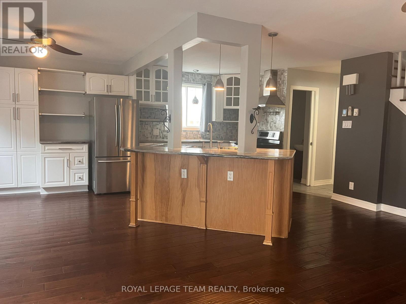 87 Grady Crescent, Ottawa, Ontario  K2H 5S2 - Photo 2 - X13045862