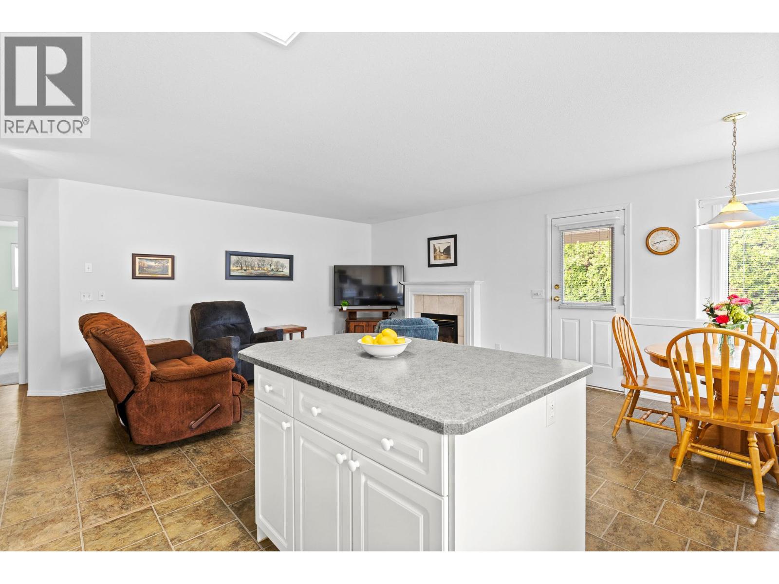 380 Murray Crescent, Kelowna, British Columbia  V1X 7P7 - Photo 19 - 10385217