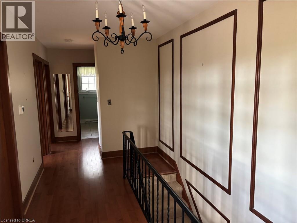 148 Pleasant Ridge Road, Brantford, Ontario  N3R 0B8 - Photo 2 - 40824517