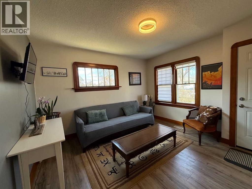 5211 49 Avenue, Ponoka, Alberta  T4J 1J1 - Photo 5 - A2305586