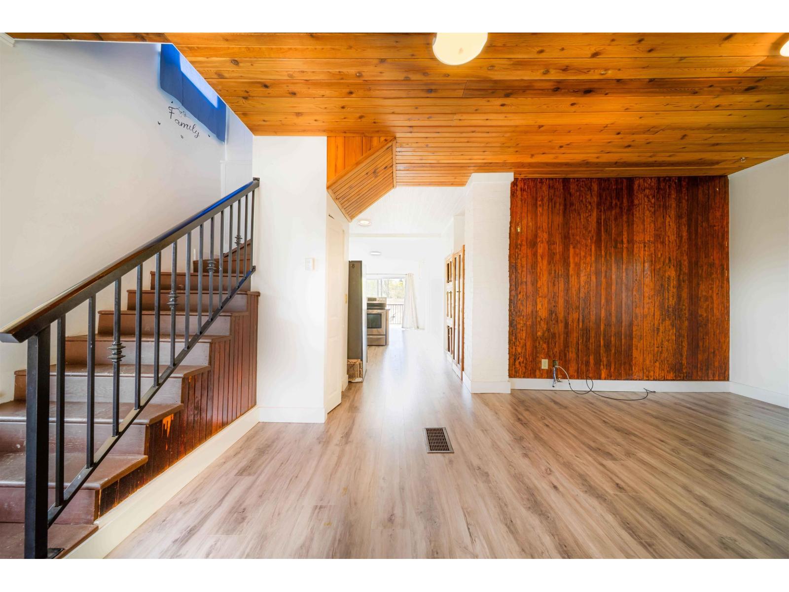 2475 Mt Lehman Road, Abbotsford, British Columbia  V4X 2N2 - Photo 9 - C8078279