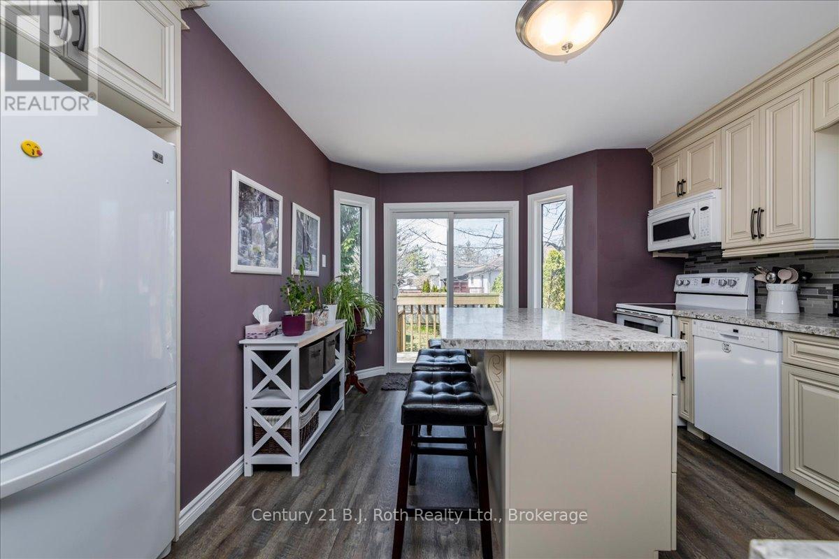 116 Dyer Drive, Wasaga Beach, Ontario  L9Z 1E5 - Photo 11 - S13055022