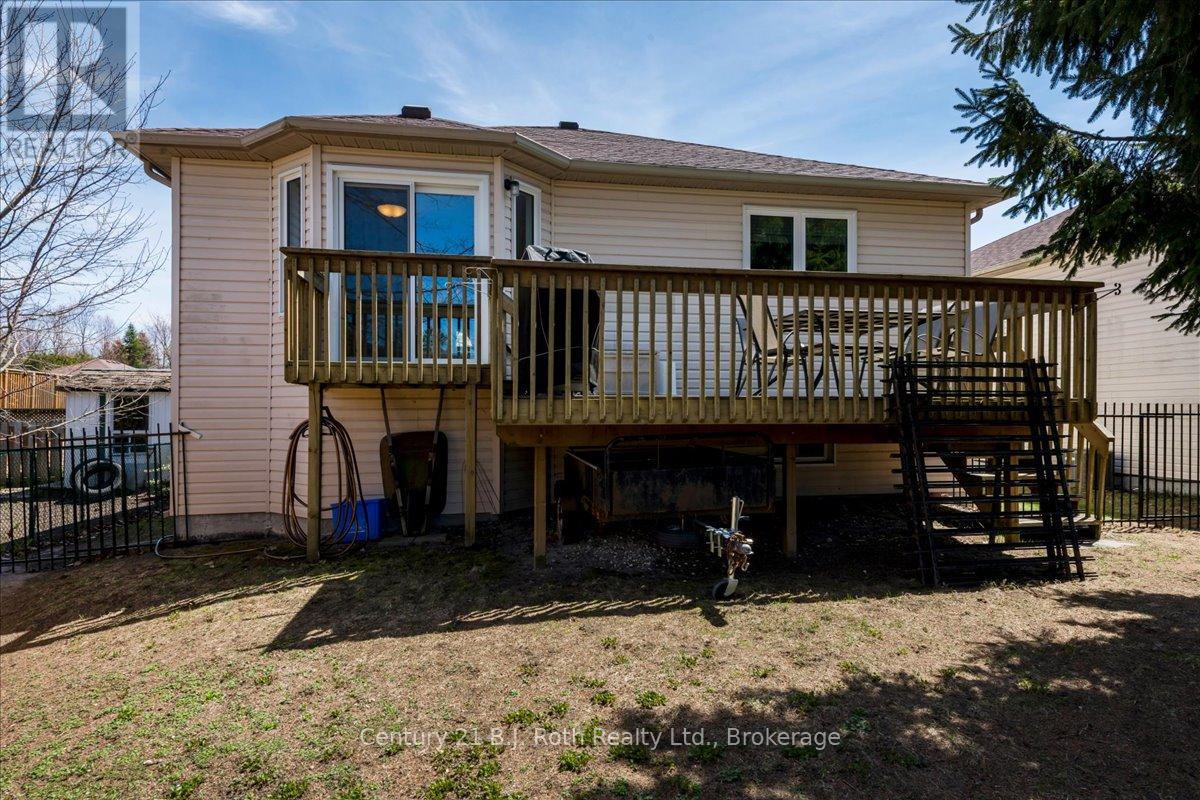 116 Dyer Drive, Wasaga Beach, Ontario  L9Z 1E5 - Photo 25 - S13055022