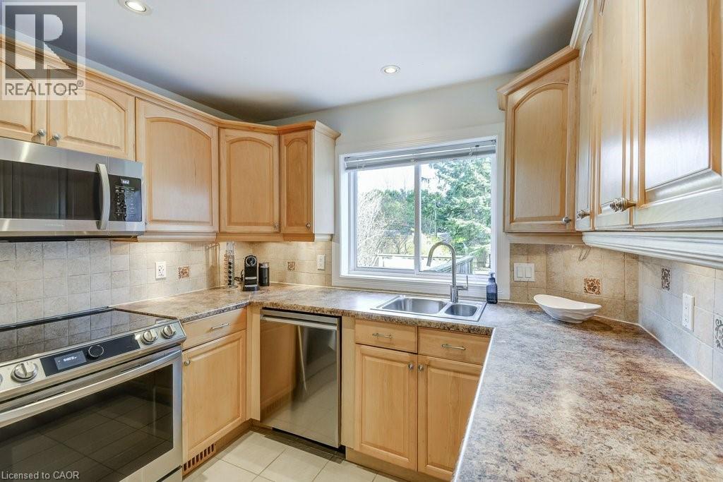 2180 Caroline Street, Burlington, Ontario  L7R 1M3 - Photo 16 - 40824924