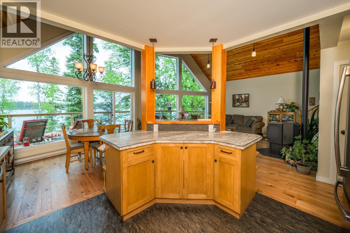 57700 S Somerset Drive, Prince George, British Columbia  V0J 3A3 - Photo 9 - R3116883