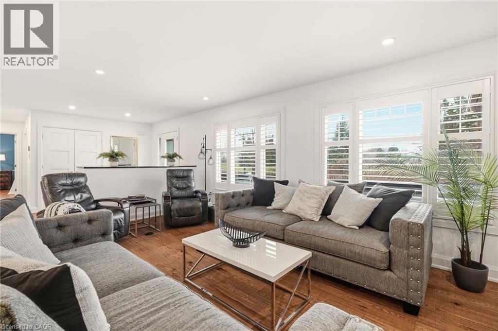 1354 No 1 Side Road, Burlington, Ontario  L7P 0R9 - Photo 7 - 40825017