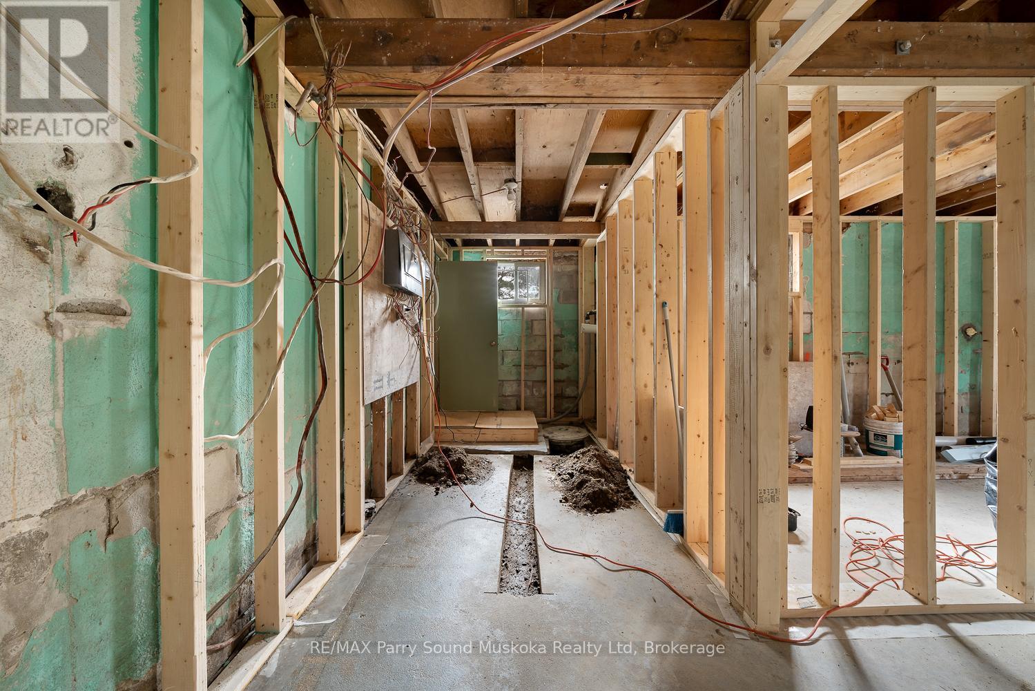 92 Blue Lake Road, Seguin, Ontario  P2A 2W8 - Photo 22 - X13055026