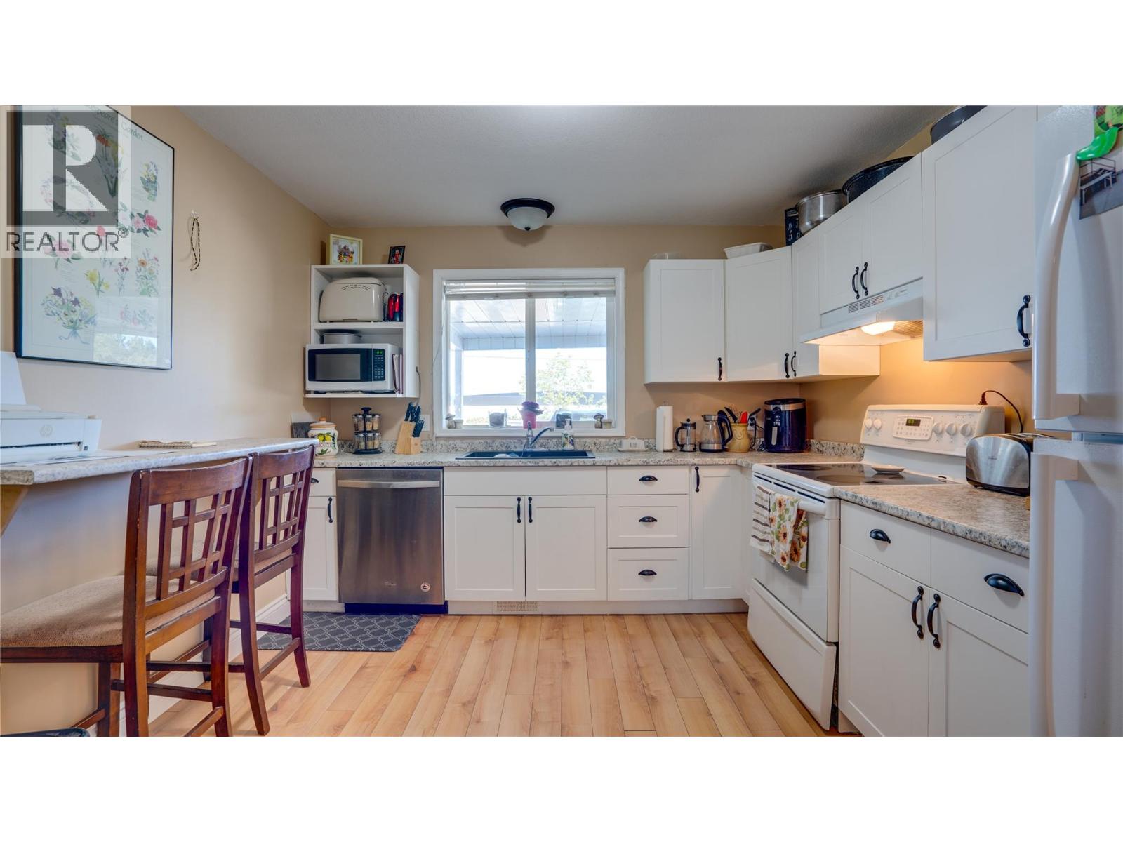 1041 Middleton Way Unit# 102, Vernon, British Columbia  V1B 2N3 - Photo 5 - 10384922