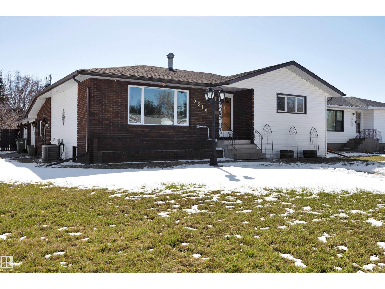 5319 47A ST, wetaskiwin, Alberta