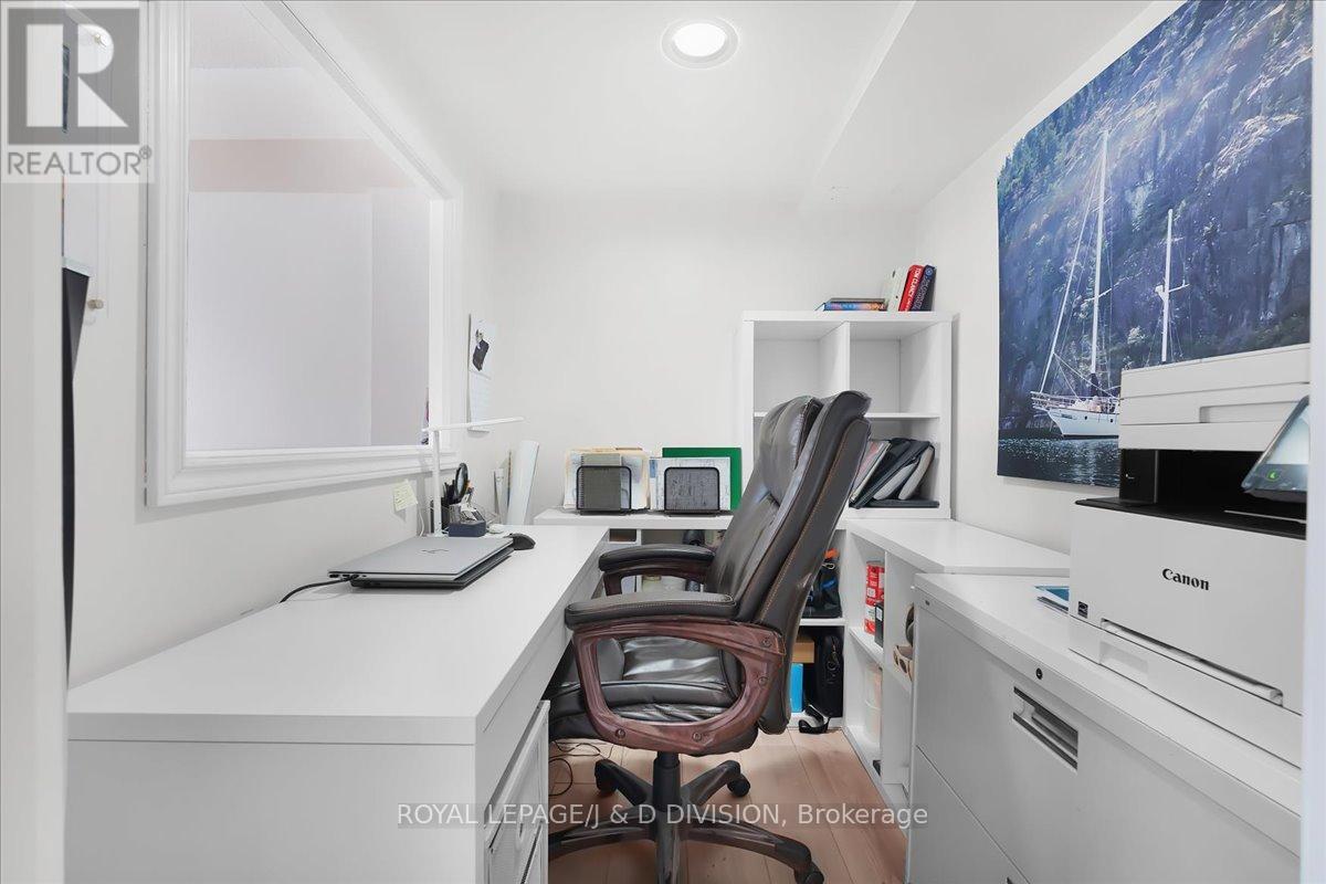 711 - 35 Church Street, Toronto, Ontario  M5E 1T3 - Photo 11 - C13054906