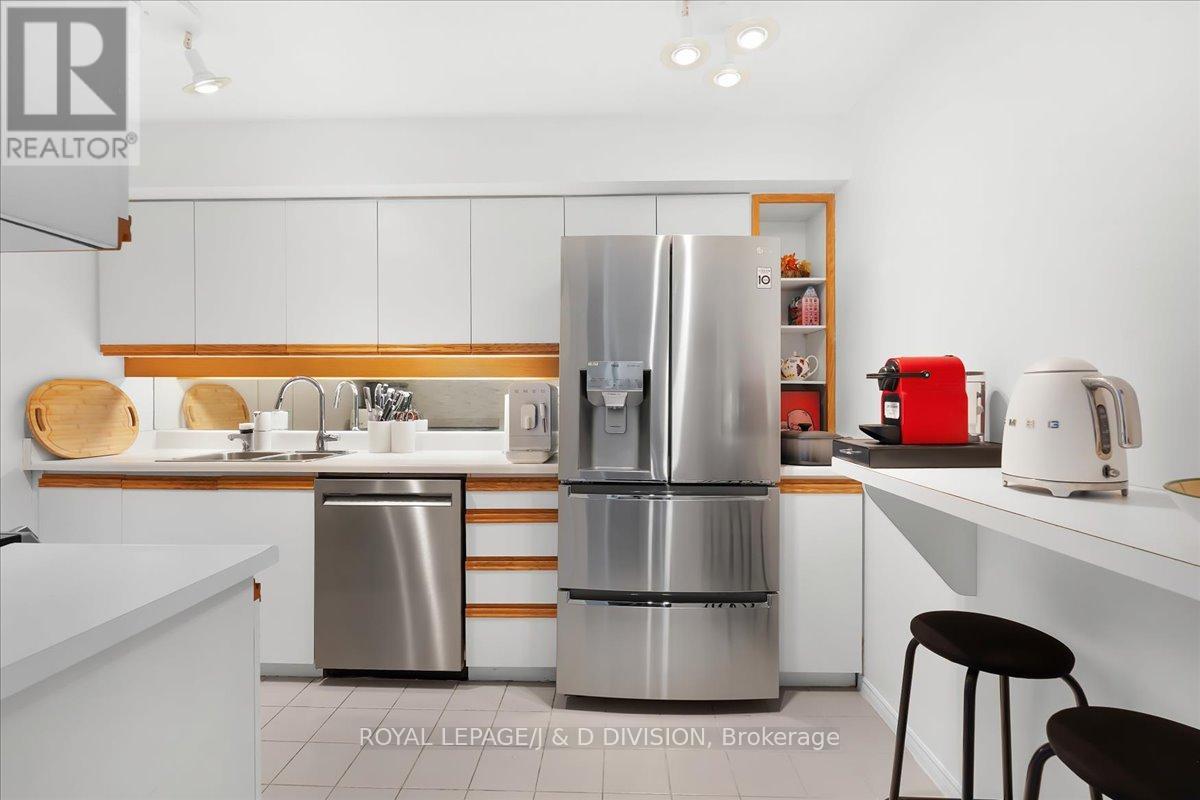 711 - 35 Church Street, Toronto, Ontario  M5E 1T3 - Photo 6 - C13054906