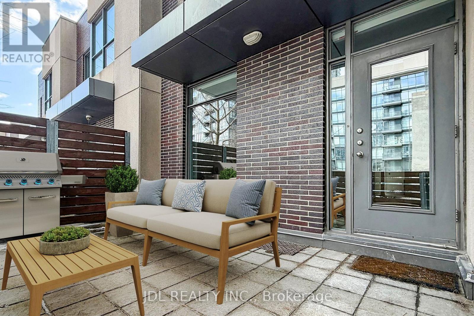 Th8 - 31 Brunel Court, Toronto, Ontario  M5V 3Y2 - Photo 23 - C13055090