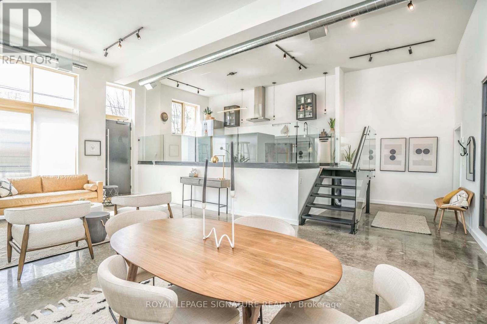 1 - 36 Geary Avenue, Toronto (Wychwood), Ontario  M6H 2B4 - Photo 11 - C13055098