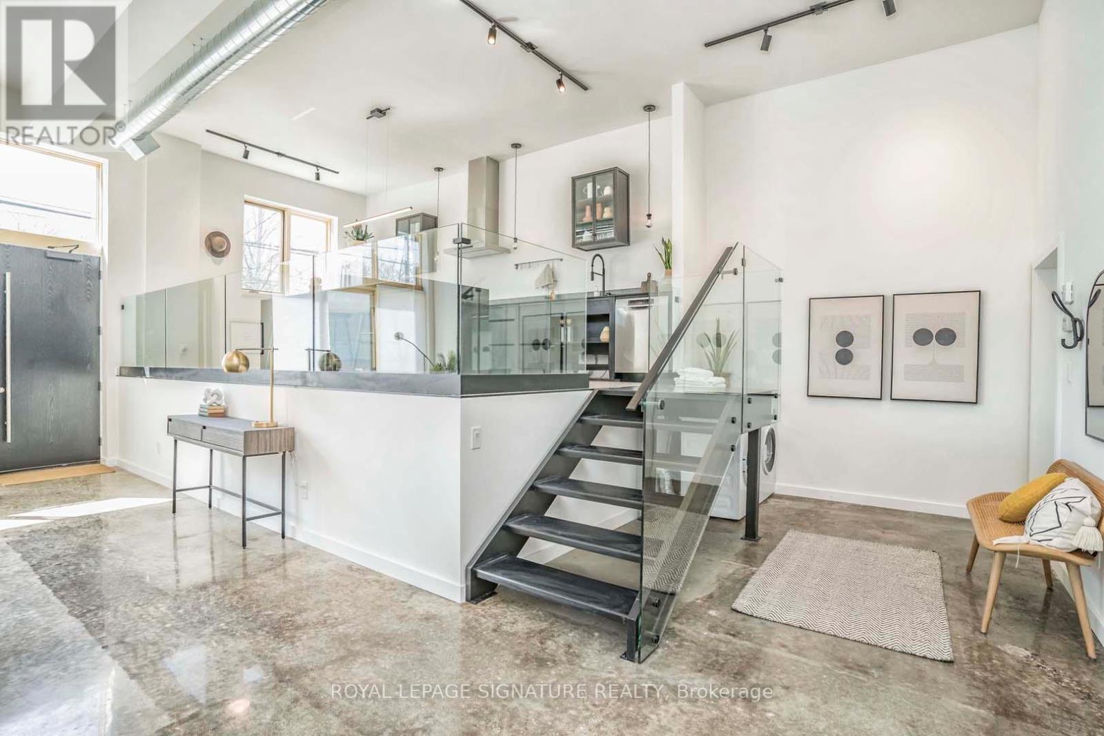 1 - 36 Geary Avenue, Toronto (Wychwood), Ontario  M6H 2B4 - Photo 12 - C13055098