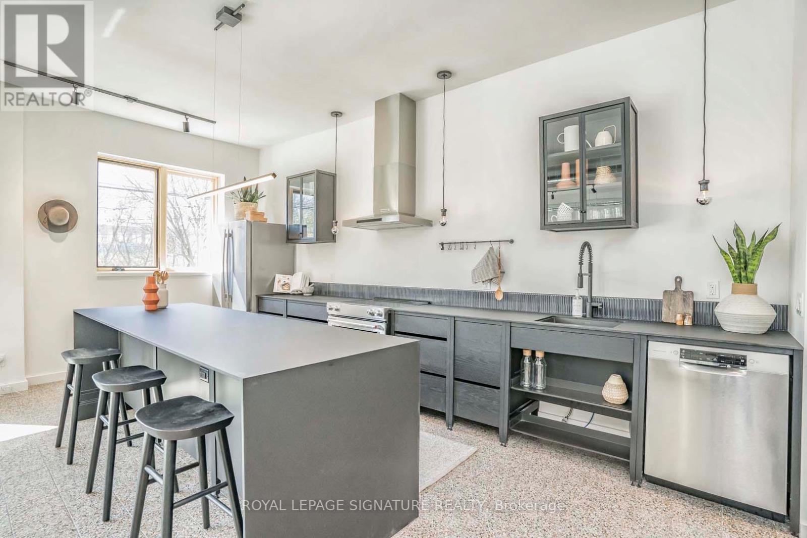 1 - 36 Geary Avenue, Toronto (Wychwood), Ontario  M6H 2B4 - Photo 14 - C13055098